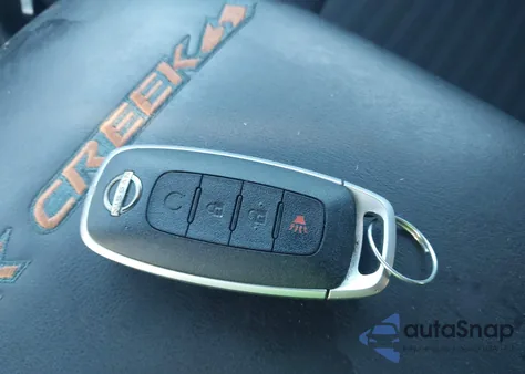 2023 Nissan Pathfinder Rock Creek 4Wd z USA, uszkodzony, nr VIN 5N1DR3BD2PC214470